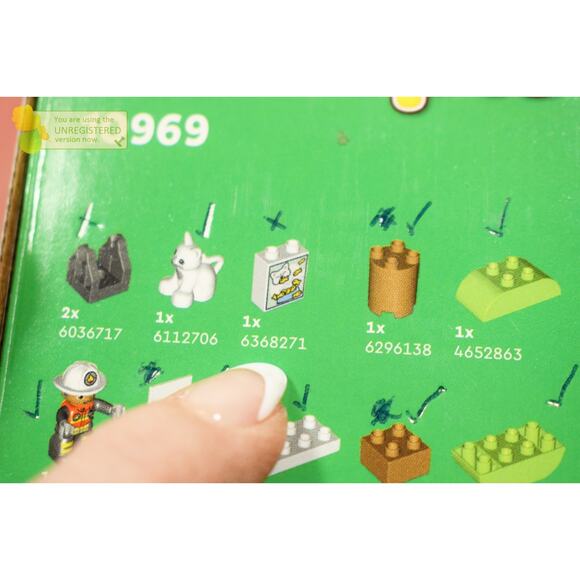 LEGO DUPLO Town Fire Truck Building Toy 10969 (Incomplete) - Picture 4 of 14